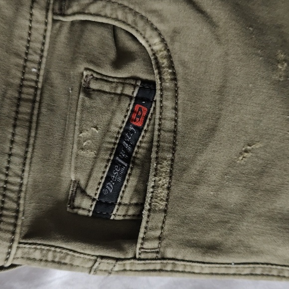 Diesel Thommer CB-NE 069FH JoggJeans Size 26x32 - Picture 5 of 11